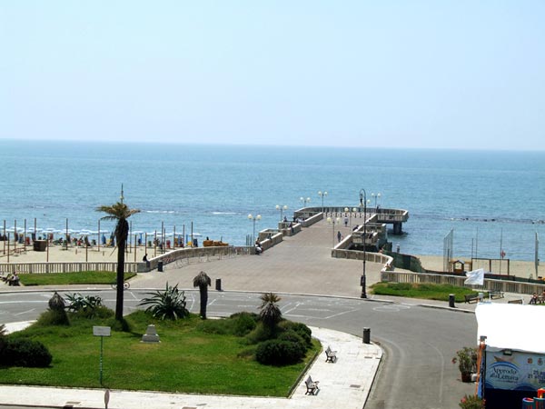 pontile di ostia | daniele-rocchi.com